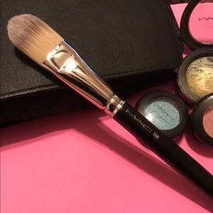 MAC Cosmetic Brush #190